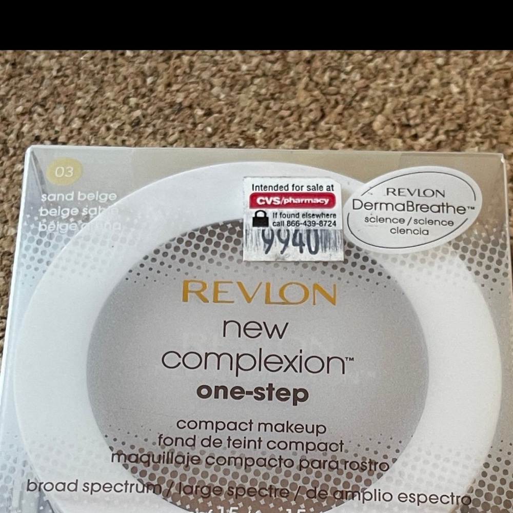 Revlon New Complexion One-Step Compact Makeup - Sand Beige 03